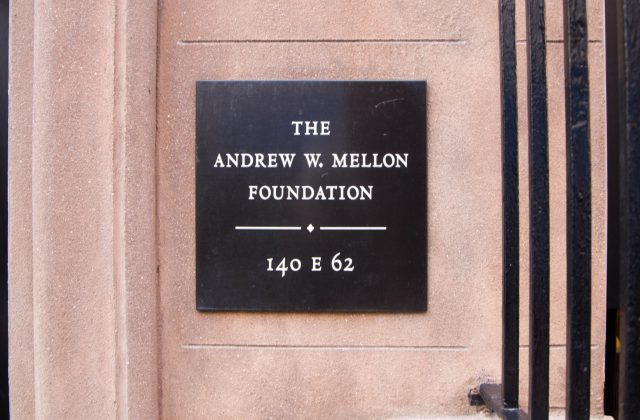 Plaque. Photo Andrew W. Mellon Foundation Plaque. Photo Andrew W. Mellon Foundation